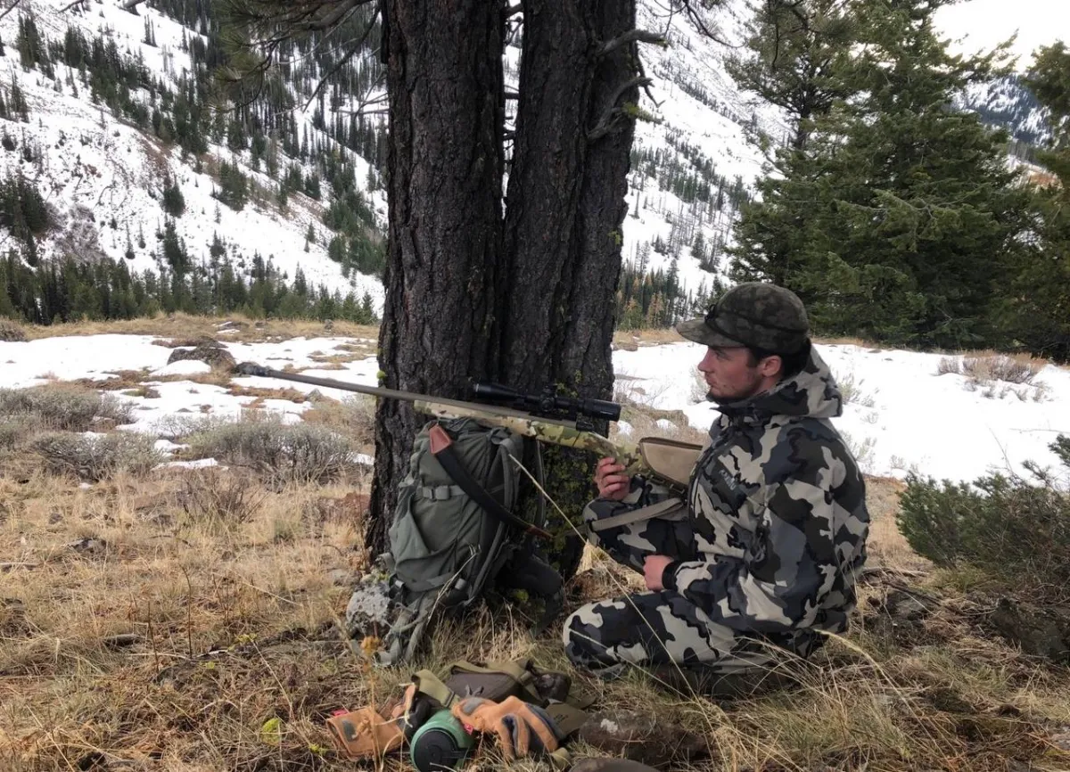 Best Rangefinders for Elk Hunting | Complete Buyer's Guide
