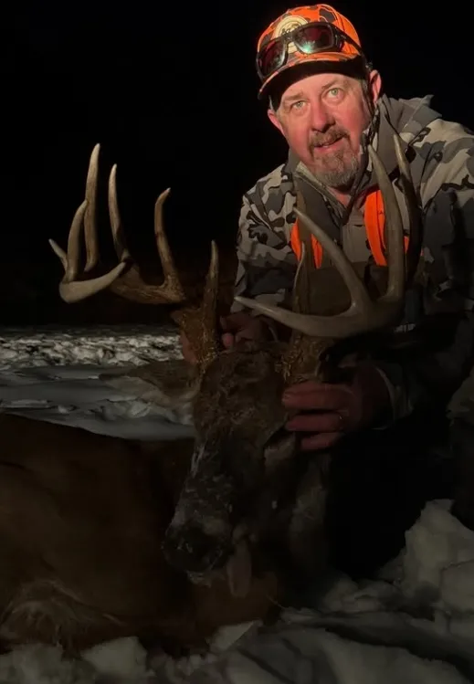 Nervous Grunts Explained: Reading Whitetail Body Language Under Pressure